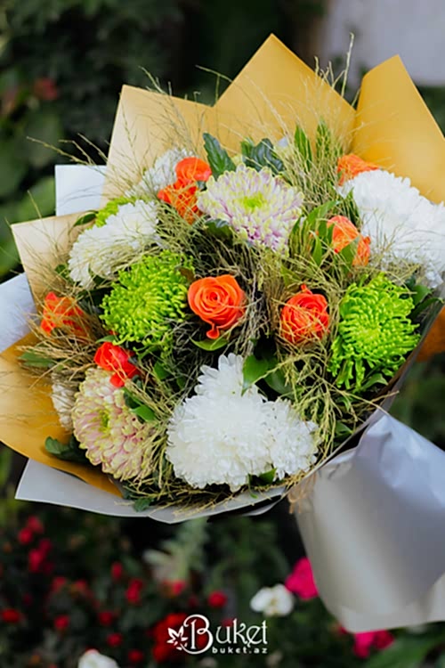 Rose and chrysanthemum composition